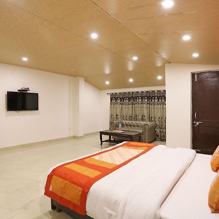 Oyo 6517 Satyam International Hotel Dalhousie Exterior photo