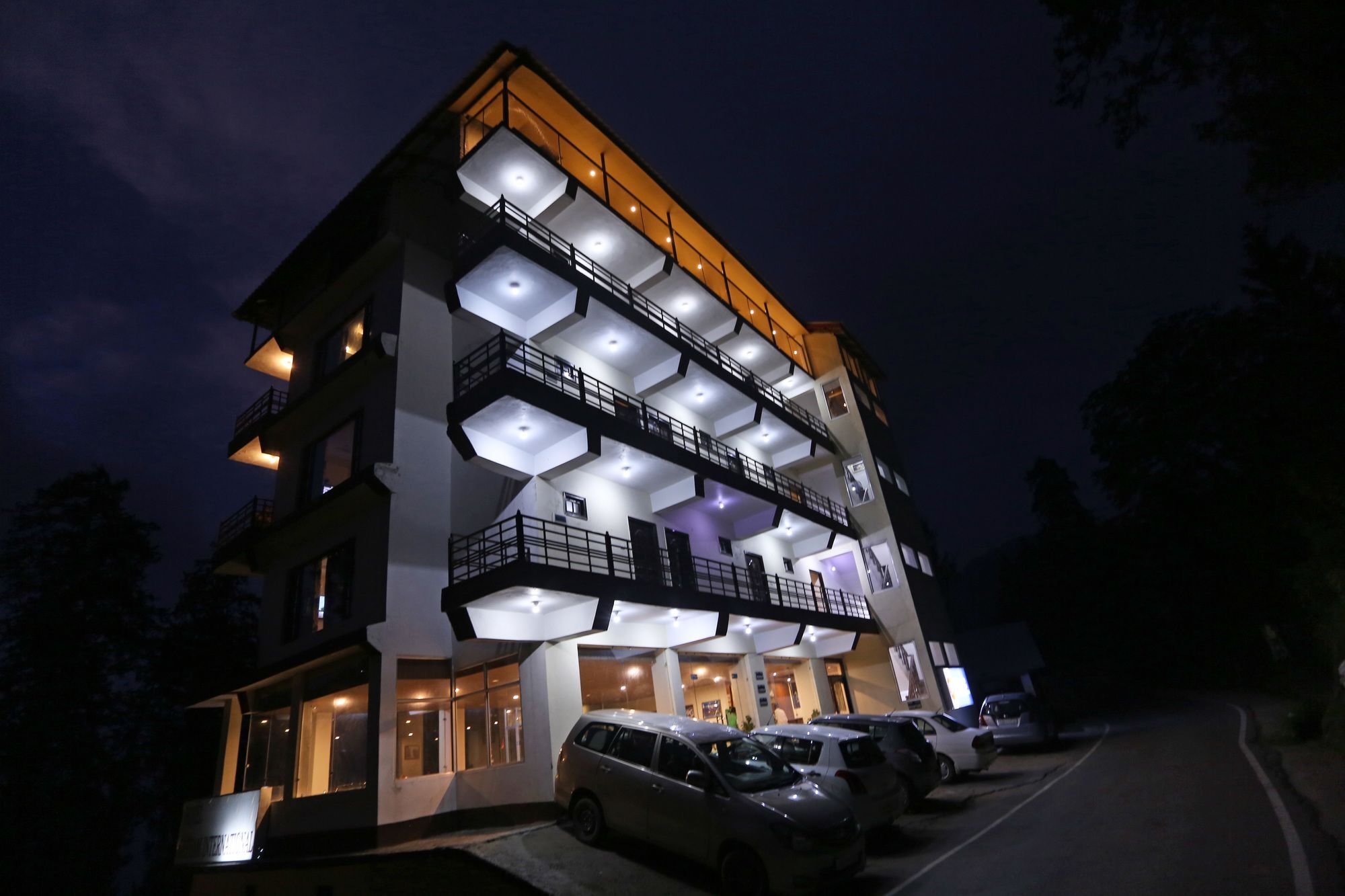 Oyo 6517 Satyam International Hotel Dalhousie Exterior photo