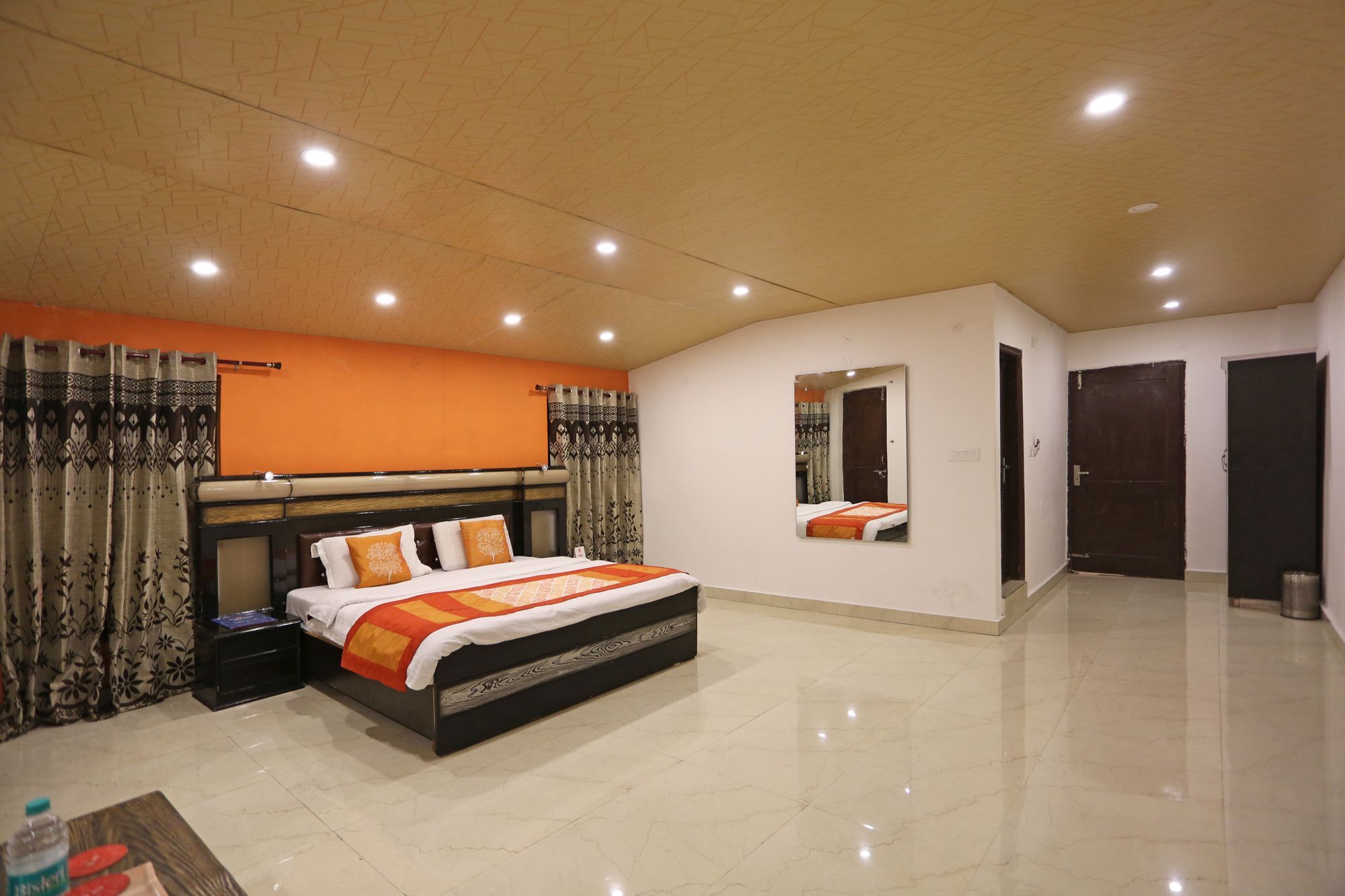 Oyo 6517 Satyam International Hotel Dalhousie Exterior photo